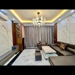 chính chủ cần tiền bán nhà ô tô vào nhà, rẻ nhất khu vực, không lỗi, sổ đỏ vuông đẹp, s=38m, 5 tỷ.