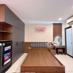 bán nhà mặt phố 4.6m tại mễ trì thượng, 15,5 tỷ, 66m2, lô góc, tầng 1 cho thuê kinh doanh