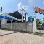Nhà 1 trệt 2 lầu tổ 1 Nguyễn Văn Linh, cách đại học Y Dược 3km
