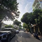 bán nhà mặt đường xe hơi ngay đỗ xuân hợp. dt 89m2 sổ vuông a4, sát trường, chợ. dòng tiền 11tr/th