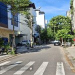 chính chủ gửi bán đất mt trần đức thông, sơn trà, đà nẵng, sát bãi tắm phạm văn đồng. 80m2, 7.ty99.