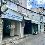 chính chủ bán nhà cấp 4 mt đoàn văn bơ, quận 4, thích hợp kinh doanh và ở. lh 0903 870 766.