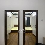 em còn 1 căn 2pn 1wc full nt mới sơn sửa lại - 10'' là qua ngay q5 - gần đh y dược - trống sẵn luônn