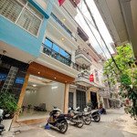 nhà 62m2 xây 5 tầng. trước nhà gần 5 mét kinh doanh tại trần duy hưng.nhà đẹp dân xây.giá chỉ 14 tỷ