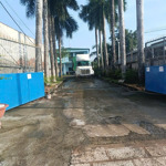 cẫn bán nhanh đất có sẵn nhà đang cho thuê 50tr/tháng làm công ty, dt: 2150m2 giá chỉ 23.9 tỷ ạ