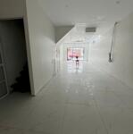 Cho thuê nhà 3 tầng tại phố Bà Triệu , Liên Bảo, Vĩnh Yên. - Diện tích 94m2, GIÁ; 15 triệu/ tháng