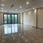 cần cho thuê nhà trần quí cáp, đống đa 100m2, 9 tầng thông sàn, thang máy là vp, spa, lớp học 125tr