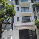 cho thuê nhà 4 tầng ngõ huế, hai bà trưng 80m, 4 tầng oto đỗ cửa làm vp, ở gia đình giá 17tr