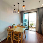 (giá thật)tôi bán ch 3pn tại 176 định công sky central,dt:82m-76tr/m-tầng trung-full nt,có lot xe