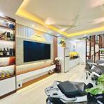 Bán nhà Nguyễn Trãi 100m2 nhà đẹp oto vào nhà mặt tiền rộng 24.5 tỷ