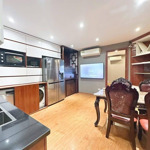căn hộ tầng 02 - trần huy liệu - giảng võ - vị trí vip view hồ - thang máy - chủ tặng full nội thất