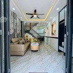 sang nhượng lại nhà tại đường só 10. phường linh xuân, tp thủ đức với giá chi 2tỷ5.
