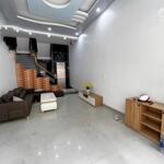 Cho thuê nhà 4 p.ngủ khép kín (68m2) tại phố Văn Cao