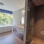 cần tiền bán gấp căn hộ nghỉ dưỡng tại dự án flamingo cát bà, đã có sổ đỏ, cho thuê 9 tr 1 tháng