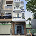 quá rẻ: 3tỷ550 nhà 1 trệt 2 lầu kdc khang đạt gần ngã tư miếu ông cù, tp. thuận an