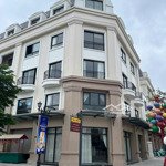 cắt lỗ căn shophouse vin móng cái 350m2 hướng đông tứ trạch, giá quá rẻ ~ 7 tỷ, có ra lộc