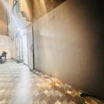 nhà mới đẹp đống đa - 40m2 x 5 tầng - gần phố giá chỉ hơn 7 tỷ.