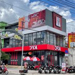 siêu phẩm góc 2 mặt tiền thương hiệu trần hưng đạo, p2, q5 - 10x18m - 2 tầng. hđt 180tr - giá 51 tỷ