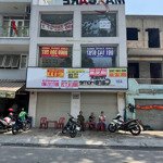 khan hiếm. mặt tiền trần hưng đạo - nguyễn văn cừ q1 . dt ngang 7,2m. nở hậu đẹp 13m. 3 tầng- 35 tỷ