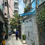 cho thuê nhà nguyên căn ngay trung tâm quận bình thạnh: diện tích: 3,6 x 18,5m nhà 2 mặt hẻm