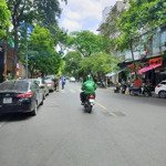 bán gấp nhà mặt phố hòa mã. kinh doanh. vỉa hè rộng. 150m2 - 3 tầng, 2 mặt phố.