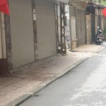 cho thuê căn hộ tập thể 45m2 2 phòng riêng biệt tại ngõ 6 phương mai. điện nước giá nhà nước
