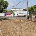 bán nhanh lô đất mặt tiền ngay xã bà điểm, hoc môn 105m2 dưới 2tỷ, pháp lý đầy đủ,kinh doanh tốt
