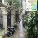 hiếm! bán nhà trung tâm hai bà trưng - diện tích rộng - ngõ nông - giá đầu tư - cách phố 20m!