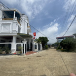 siêu vip đất 2 mặt tiền tại hòa sơn, lương sơn, hòa bình. dt: 160m2, giá 3,2tỷ (tl mạnh)