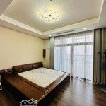 cho thuê nhà royal city nguyễn trãi. 0969843456