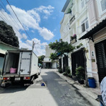 rẻ nhất so với khu vực - nhà 3 tầng kiên cố ngay nhà hàng hương biển - giá chỉ 6.5 tỷ - hxh- hc đủ