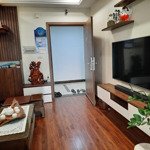 gia đình bán cc sky central, 176 định công, full nội thất, giá 5.2 tỷ, 69m2, 2 phòng ngủ 2 vệ sinh