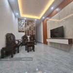 bán gấp nhà - nguyễn đức cảnh - khu phân lô - 38m sổ nở hậu - ô tô nhỏ qua nhà- giá hơn 7 tỷ