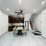 bán nhà bà triệu_nhà đẹp ở ngay_40m2_giá nhỉnh 8 tỷ.