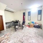 bán nhà nhân chính thanh xuân ccmn dòng tiền 31m2 6 tầng ,mt 5.5m ,giá 6,8 tỷ lô góc