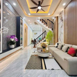 sang nhượng lại nhà đang cho thuê tại phường linh trung, tp thủ đức với giá chỉ 2tỷ580.