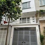 cho thuê nhà liền kề kđt văn phú, hà đông. dt 80m2, 4 tầng, mt 5m, giá chỉ 17tr/th, lh 0968102683