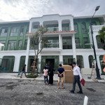 quỹ mới đợt 2 tổng 250 nhà phố, biệt thự quảng trường nhạc nước, dt 68m2, xây 3,5 tầng giá từ 5 tỷ