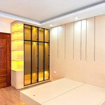 bán ccmn dòng tiền văn chương - đống đa 6 tầng có thang máy