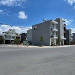 khu tái định cư đông hoà c, đông hoà, dĩ an, bình dương,dt:60m2 giá 4.1 tỷ liên hệ 0975339699