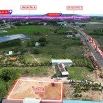 chiều ngang 43m dài 24m. có 200m2 thổ cư; cho nhà đầu tư phân lô nha