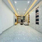 ngọc thụy - dt45m2 -6tầng-thang máy - chủ tặng full nội thất -ô tô gần chỉ nhỉnh 9 tý.