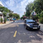chính chủ cần bán nhà ngõ 99 định công hạ, 30m2, giá 6tỷ, nhà vuông vắn, oto đỗ cửa. lh: 0826218668