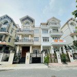 biệt thự 45 đường số 10, hiam lam kênh tẻ p. tân hưng quận 7, dt 10x20m, hầm, 3 tầng, st, 56.5tỷ