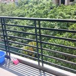 cho thuê căn hộ giá rẻ 5,5 triệu, 65m2 trung tâm quận long biên, hà nội
