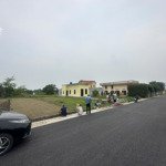 em cần tiền muốn bán gấp 1 lô đất nền ven biển quất lâm, 100m2, giá 1 tỷ8/lô