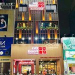 chỉ 160tr! cho thuê nhà mặt tiền 473 sư vạn hạnh, p12 quận 10. gần vạn hạnh mall. dt 8x18m, 3 tầng