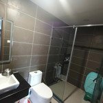 bán lỗ căn 3pn+2wc a1.05 101m2 sổ sẵn tặng nội thất giá 3.550 full thuế phí the rivana