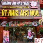 cho thuê nhà mặt phố duy tân 70m² x 3 tầng, mặt tiền 6m, thông sàn, giá 55tr, cầu thang cuối