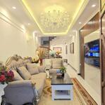 Bán nhà Xuân Thuỷ 39m2 nhà đẹp vị trí đẹp khu dân trí cao 7.65 tỷ
